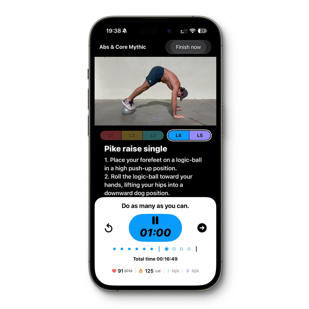 An exercise in the Logic Workout app: the level's video, the L1 to L5 level picker and a one-minute timer